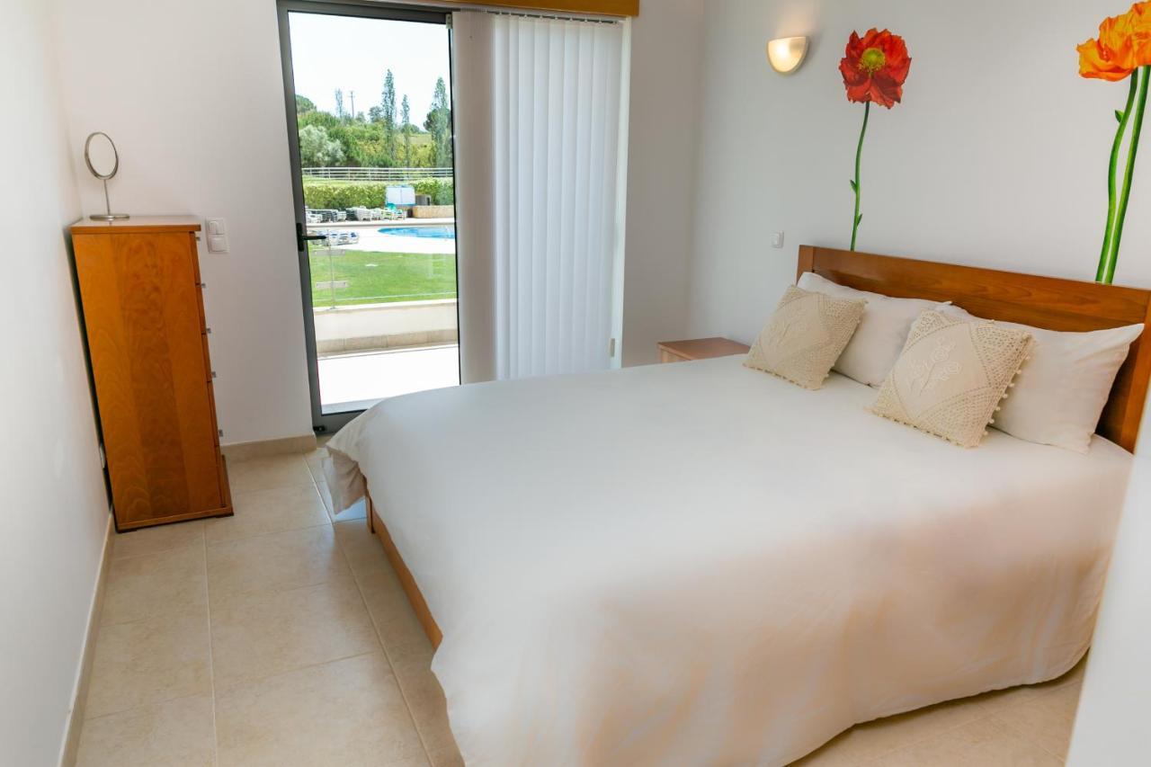 Sunny Villa Facing The Swimming Pool Fontainhas  المظهر الخارجي الصورة