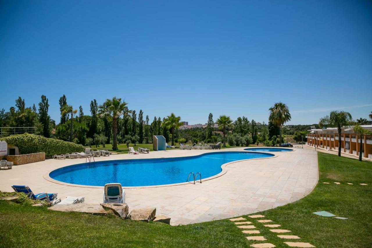Sunny Villa Facing The Swimming Pool Fontainhas  المظهر الخارجي الصورة